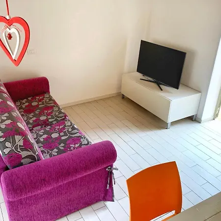 Laura Apartment * טראפאני