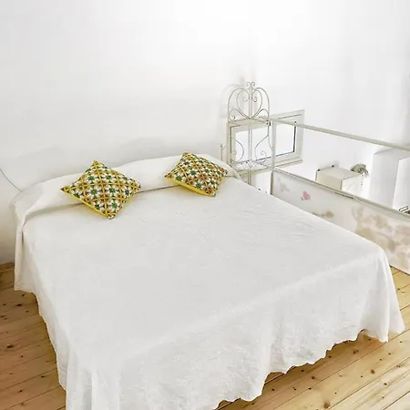 דירה Laura Apartment טראפאני